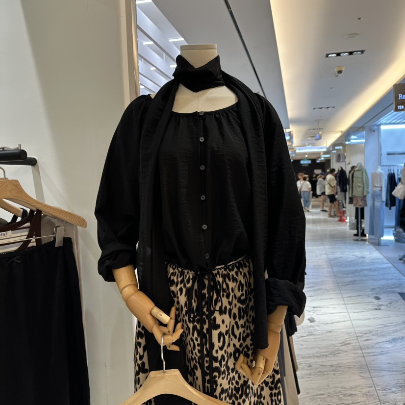 NOTTINGHAM/AVECNOUS/MODEST東大門直郵女士新品熱賣襯衫蕾絲衫含圍巾NOTTINGHAM/AVECNOUS/MODEST襯衫/蕾絲衫圖色2
