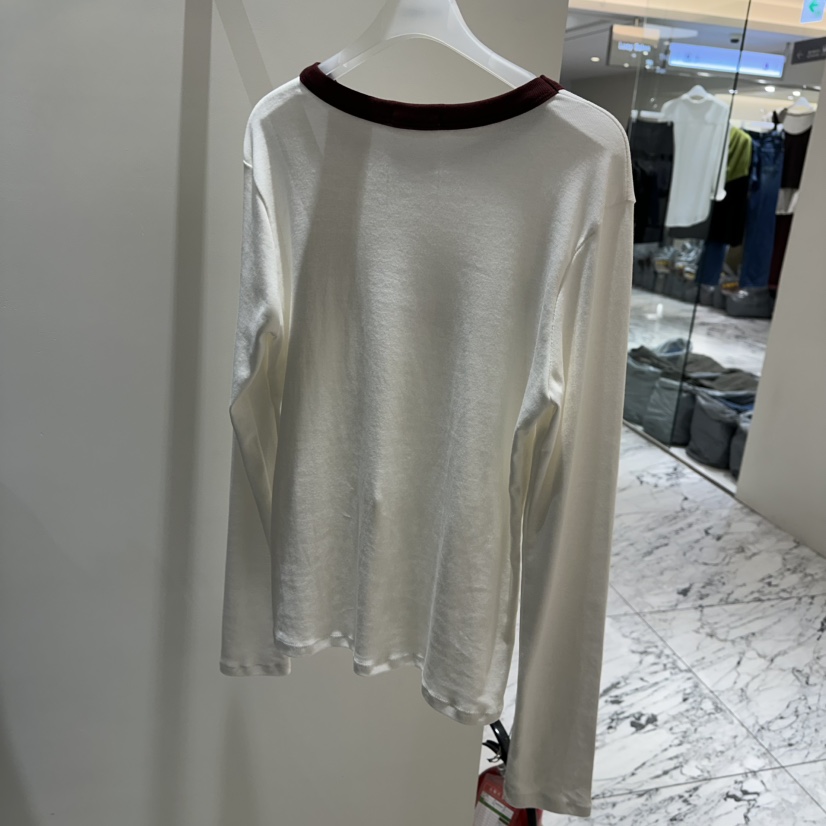 LOW MOMENT東大門實拍女裝新品休閑時尚熱賣真品長袖T恤LOW MOMENT長袖T恤