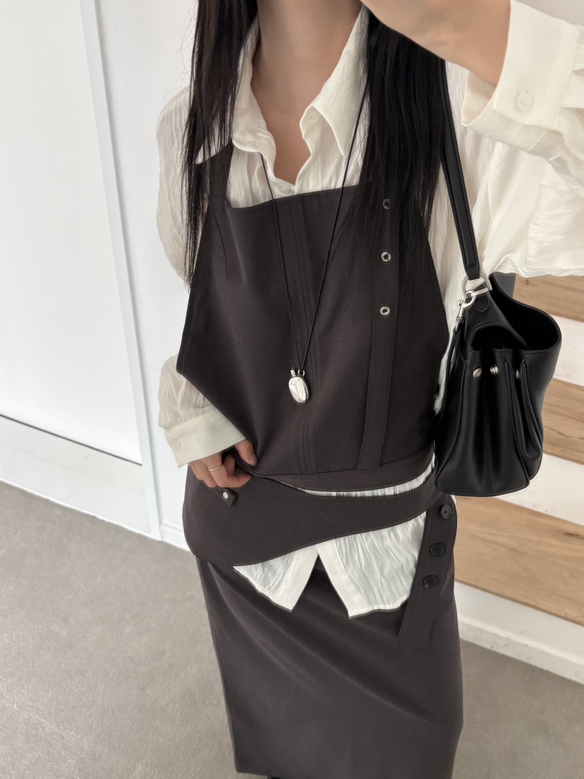 Verbena東大門代購女士新品時尚推薦人氣休閑吊帶背心鏤空Verbena吊帶/背心圖色1墨色