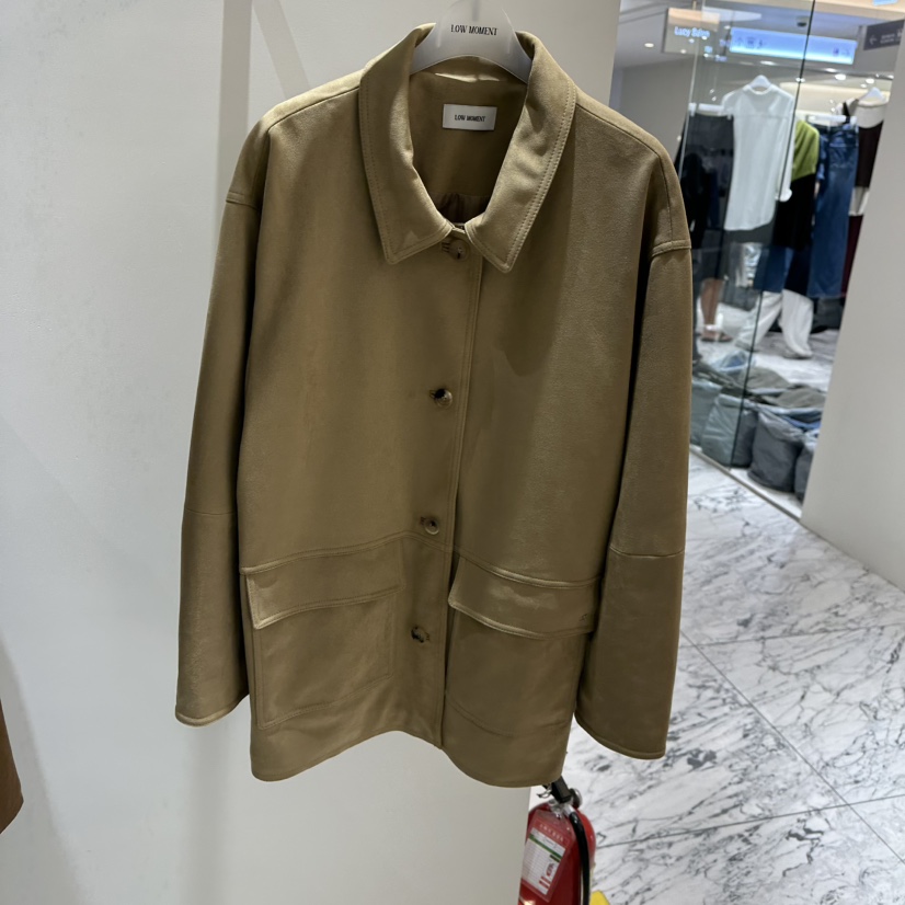 LOW MOMENT東大門代購女裝新品時尚人氣真品熱賣夾克絨面革LOW MOMENT夾克圖色2