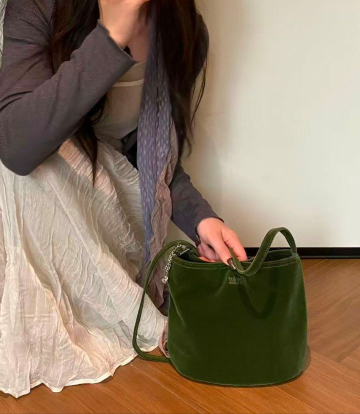 TROUVAILLE東大門實拍女裝新品休閑時尚單肩斜跨包天鵝絨TROUVAILLE單肩/斜跨包