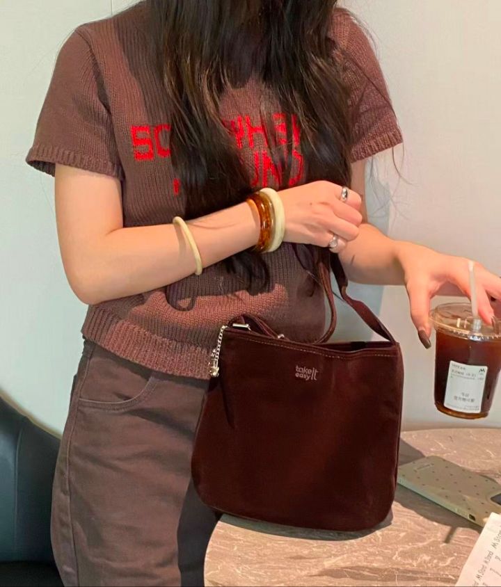 TROUVAILLE東大門實拍女裝新品休閑時尚單肩斜跨包天鵝絨TROUVAILLE單肩/斜跨包