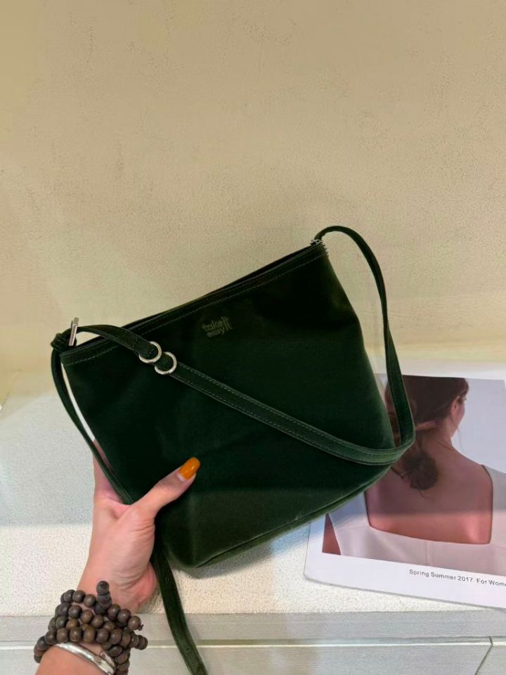 TROUVAILLE東大門實拍女裝新品休閑時尚單肩斜跨包天鵝絨TROUVAILLE單肩/斜跨包圖色5