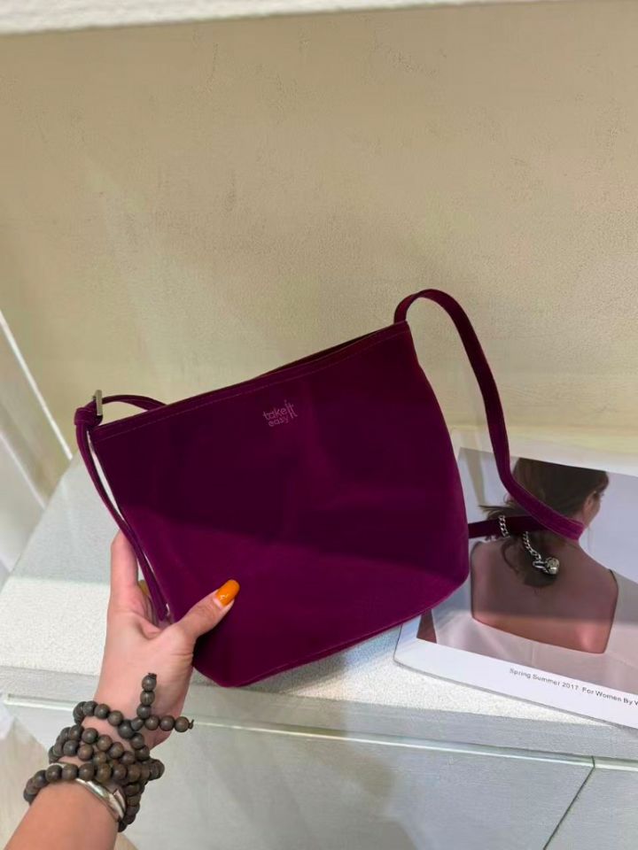 TROUVAILLE東大門實拍女裝新品休閑時尚單肩斜跨包天鵝絨TROUVAILLE單肩/斜跨包圖色8