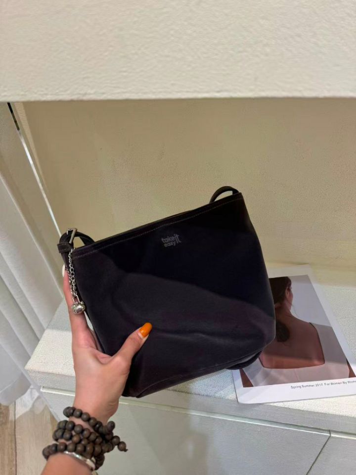 TROUVAILLE東大門實拍女裝新品休閑時尚單肩斜跨包天鵝絨TROUVAILLE單肩/斜跨包圖色11