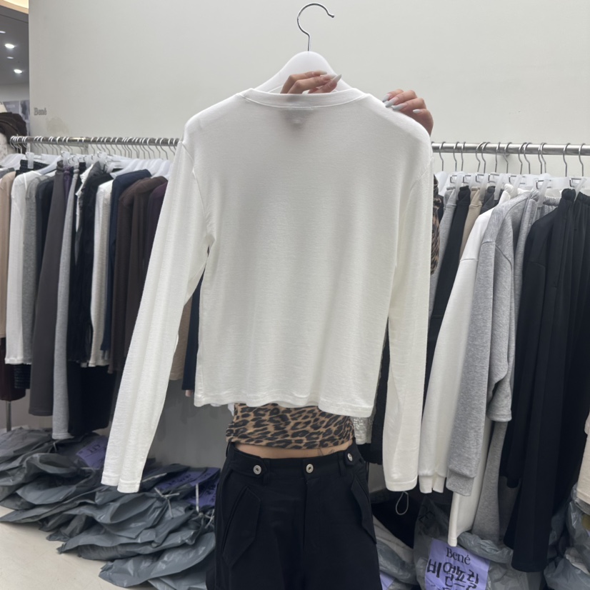 BENE東大門實拍女裝新款真品熱賣休閑人氣時尚推薦長袖T恤SHOP BENE_Bene長袖T恤