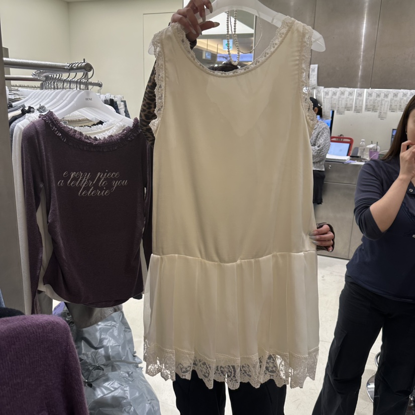 BENE東大門代購女裝新品真品人氣連衣裙不含腰包OPS褶皺緞面SHOP BENE_Bene連衣裙