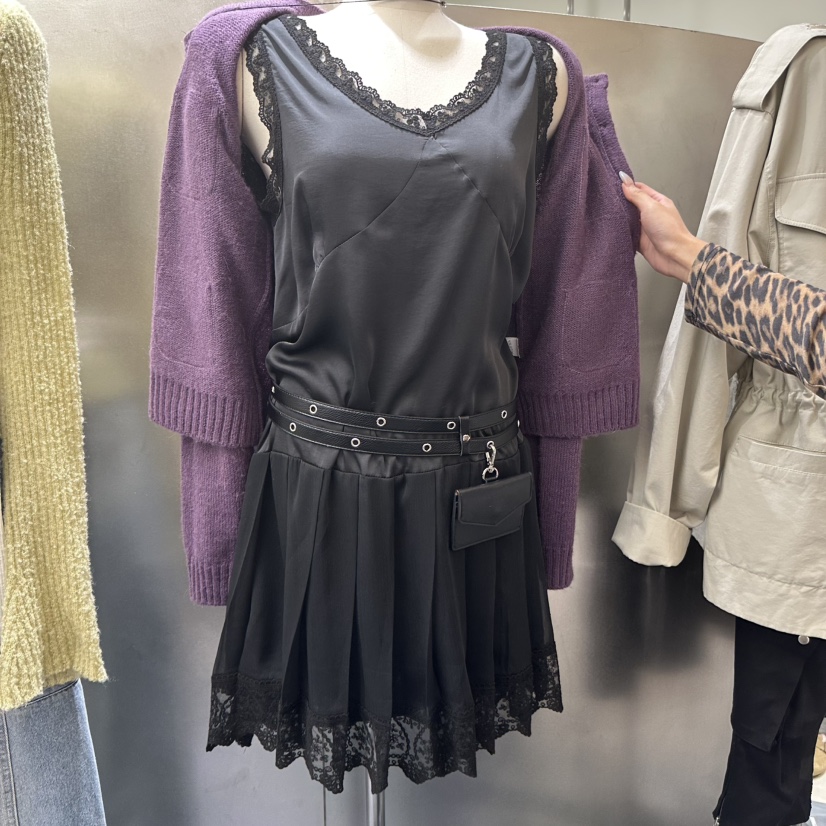 BENE東大門代購女裝新品真品人氣連衣裙不含腰包OPS褶皺緞面SHOP BENE_Bene連衣裙圖色2