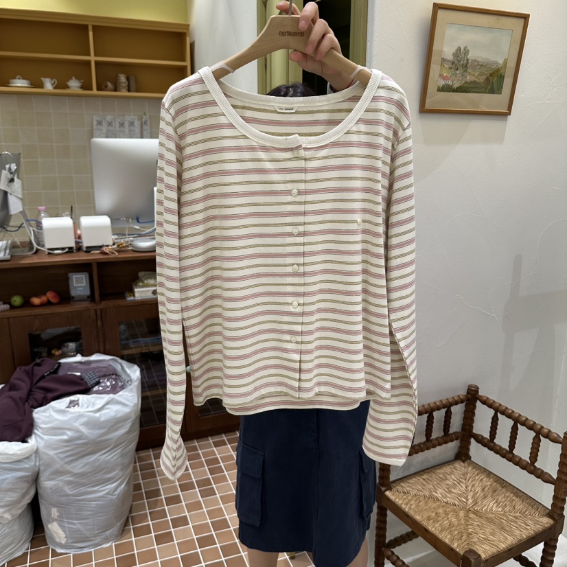 OURMOMENT東大門實拍女士新品人氣推薦休閑真品時尚長袖T恤OURMOMENT長袖T恤圖色2
