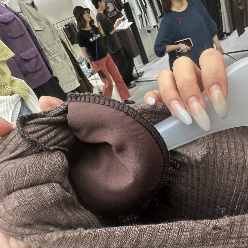 BENE韓國直郵女裝新品時尚推薦真品休閑熱賣人氣長袖T恤SHOP BENE_Bene長袖T恤