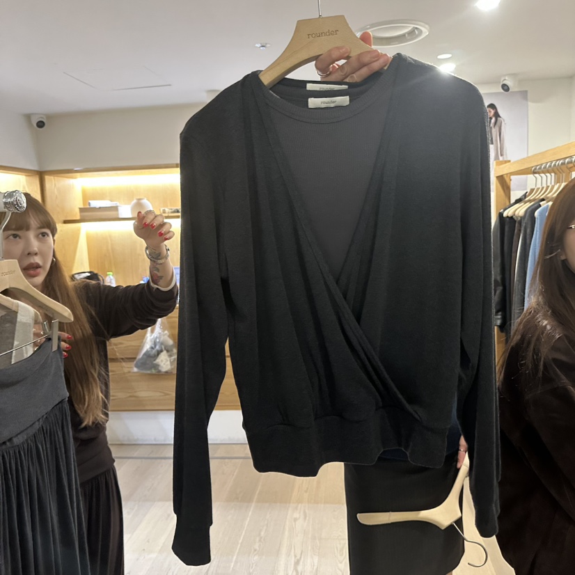 ROUNDER東大門直郵女士新品人氣真品時尚長袖T恤不含內搭ROUNDER長袖T恤圖色2