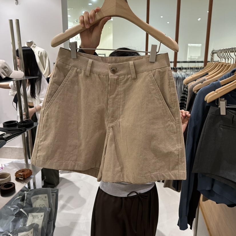 ANDMORE BUTTON東大門實拍女裝新品推薦熱賣人氣真品短褲ANDMORE BUTTON短褲圖色1
