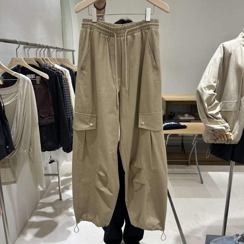 A WANT東大門實拍女士新品真品時尚人氣熱賣休閑推薦休閑褲A WANT休閑褲圖色1