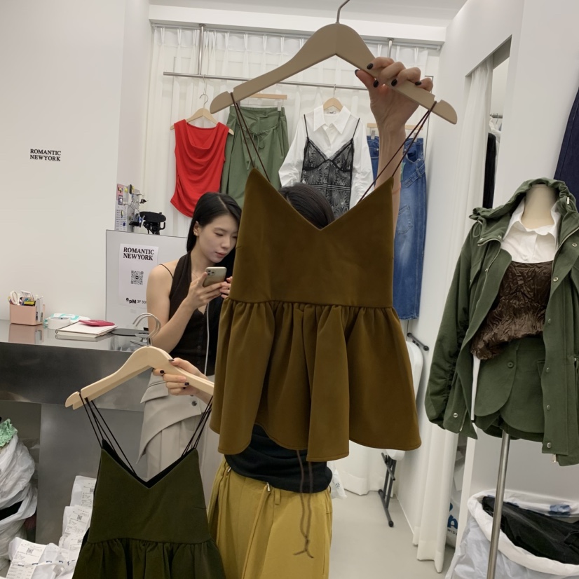 ROMANTIC NEWYORK東大門實拍女士新品熱賣真品推薦吊帶背心ROMANTIC NEWYORK吊帶/背心圖色1深米