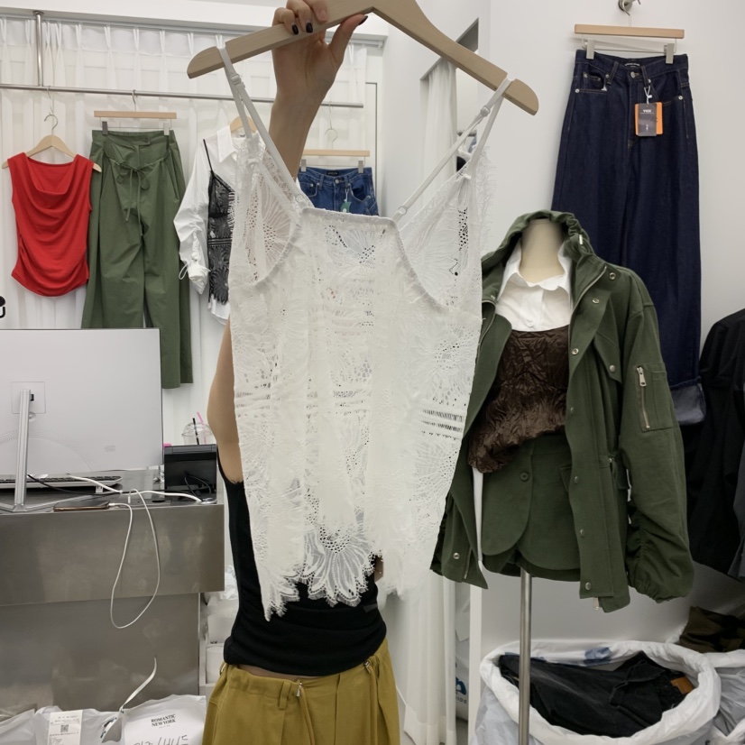 ROMANTIC NEWYORK東大門直郵女士新款真品吊帶背心花朵蕾絲無袖ROMANTIC NEWYORK吊帶/背心