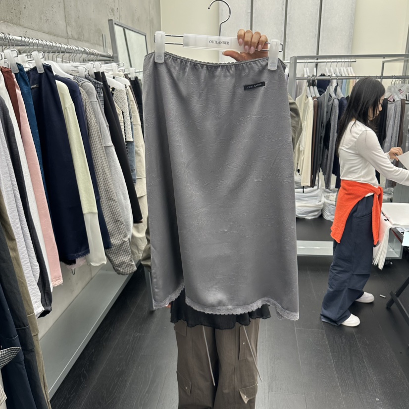 OUTLANDER東大門實拍女裝新款真品休閑熱賣半身裙中短裙緞OUTLANDER半身裙/中短裙圖色5