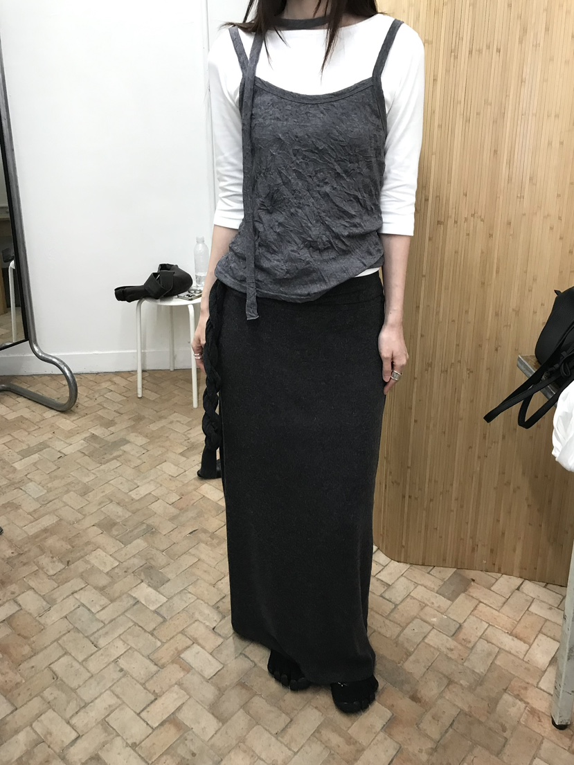 OVERK東大門直郵女裝新品人氣推薦職業吊帶背心含脖帶褶皺OVERK吊帶/背心