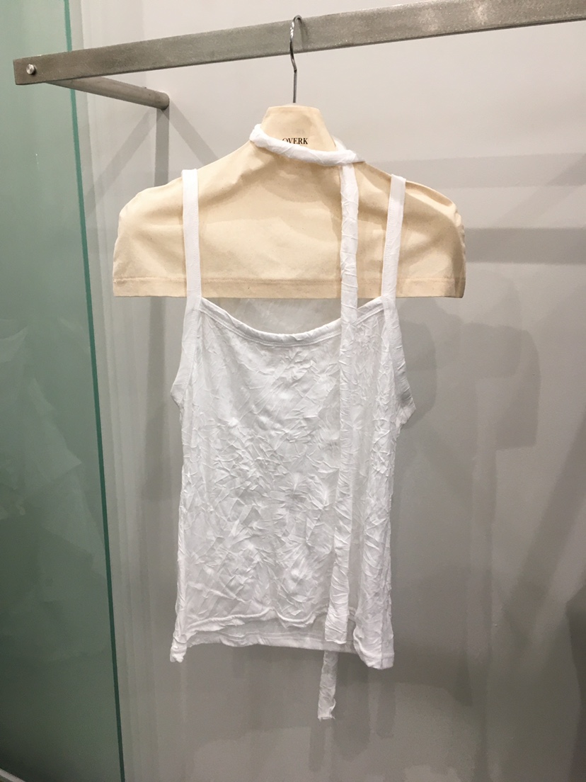 OVERK東大門直郵女裝新品人氣推薦職業吊帶背心含脖帶褶皺OVERK吊帶/背心圖色3