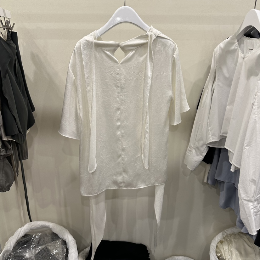 OUTFIT/SOAP AMD WATER東大門實拍女士新款人氣襯衫蕾絲衫OUTFIT/SOAP AMD WATER襯衫/蕾絲衫