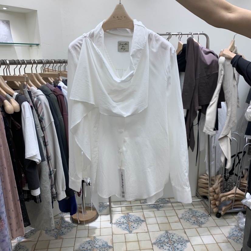 S.R.T.T.韓國代購女士新品真品職業熱賣推薦襯衫蕾絲衫S.R.T.T.襯衫/蕾絲衫圖色1
