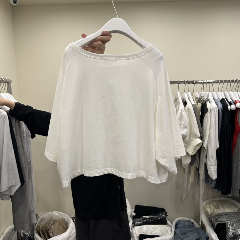 OUTFIT/SOAP AMD WATER東大門代購女裝新品休閑時尚T恤OUTFIT/SOAP AMD WATERT恤