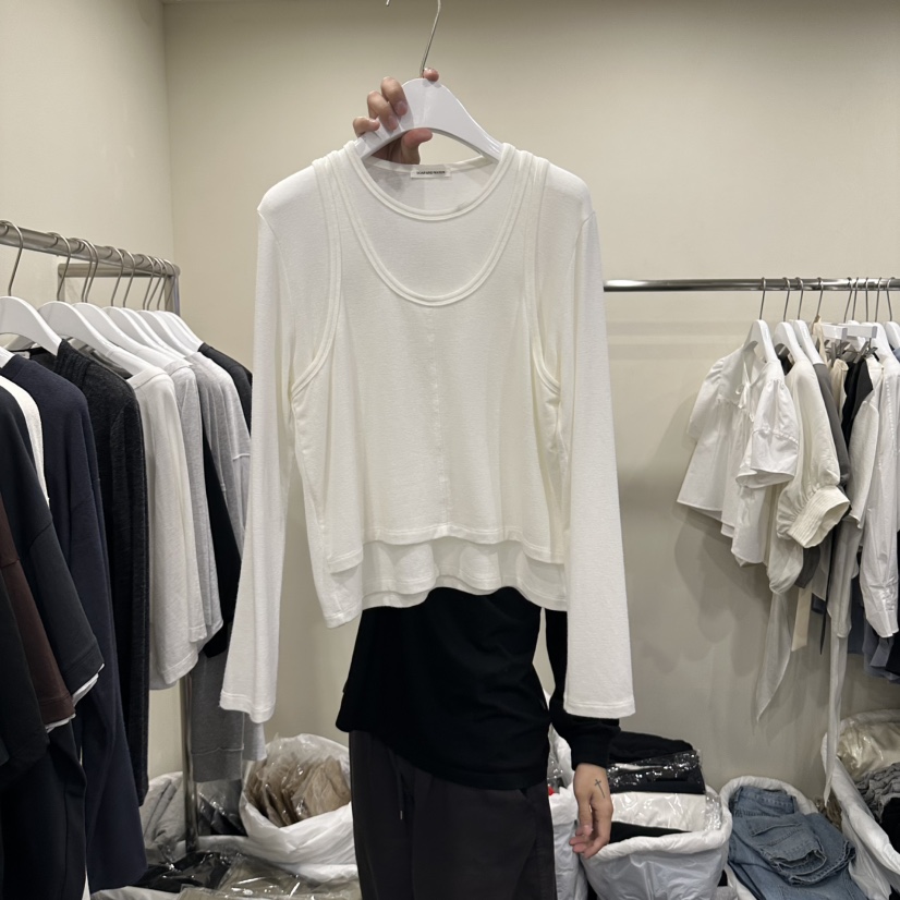 OUTFIT/SOAP AMD WATER東大門代購女士新款人氣長袖T恤假兩件OUTFIT/SOAP AMD WATER長袖T恤圖色1