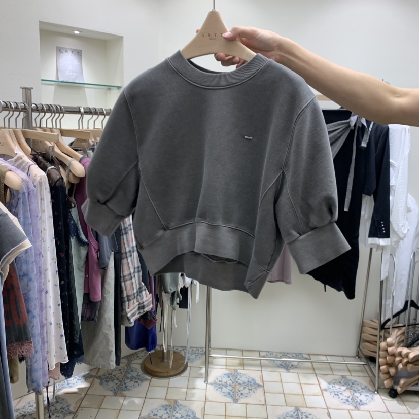 S.R.T.T.東大門代購女士新品時尚熱賣人氣休閑真品T恤S.R.T.T.T恤圖色1墨