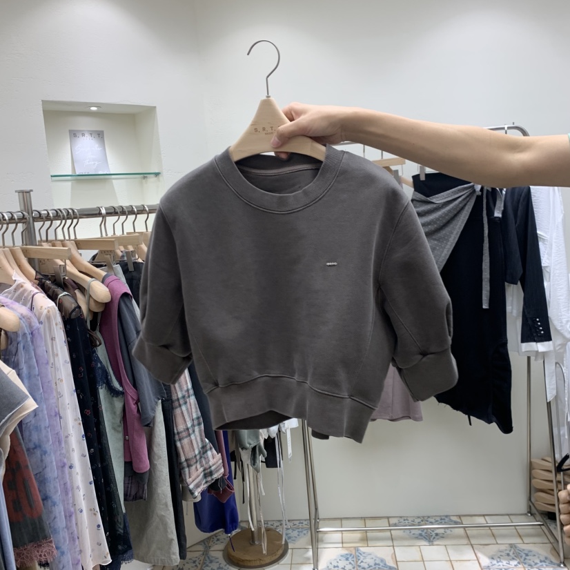 S.R.T.T.東大門代購女士新品時尚熱賣人氣休閑真品T恤S.R.T.T.T恤圖色3棕色