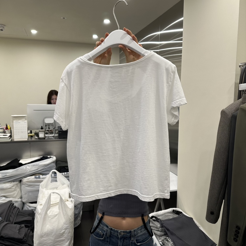 OUTFIT/SOAP AMD WATER東大門代購女裝新款人氣職業T恤OUTFIT/SOAP AMD WATERT恤