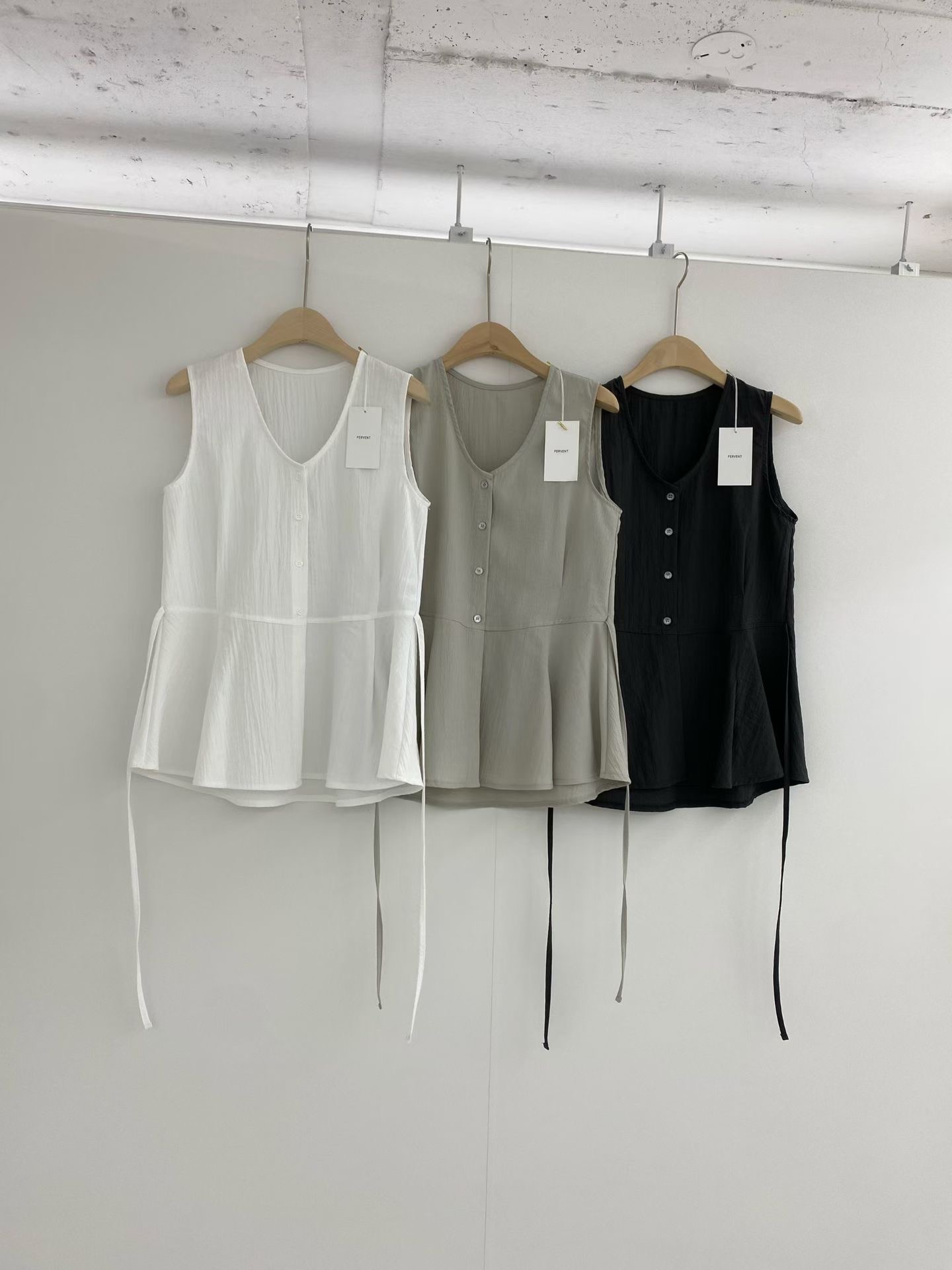 FERVENT東大門實拍女裝新款真品時尚推薦熱賣休閑吊帶背心FERVENT-2件起吊帶/背心圖色1左一色
