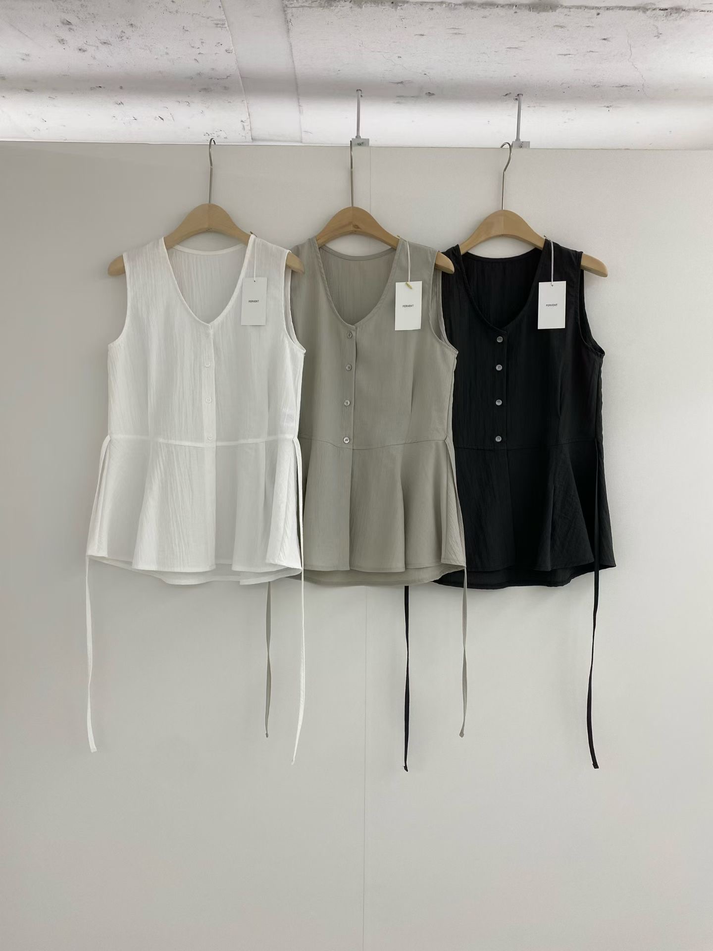 FERVENT東大門實拍女裝新款真品時尚推薦熱賣休閑吊帶背心FERVENT-2件起吊帶/背心圖色2左二色