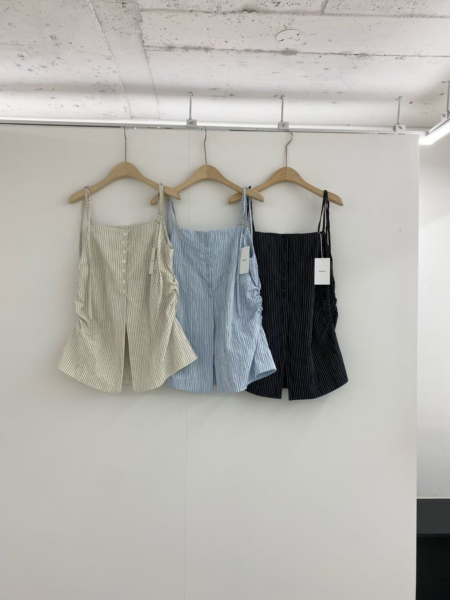 FERVENT韓國直郵女士新款休閑時尚熱賣推薦真品人氣吊帶背心FERVENT-2件起吊帶/背心