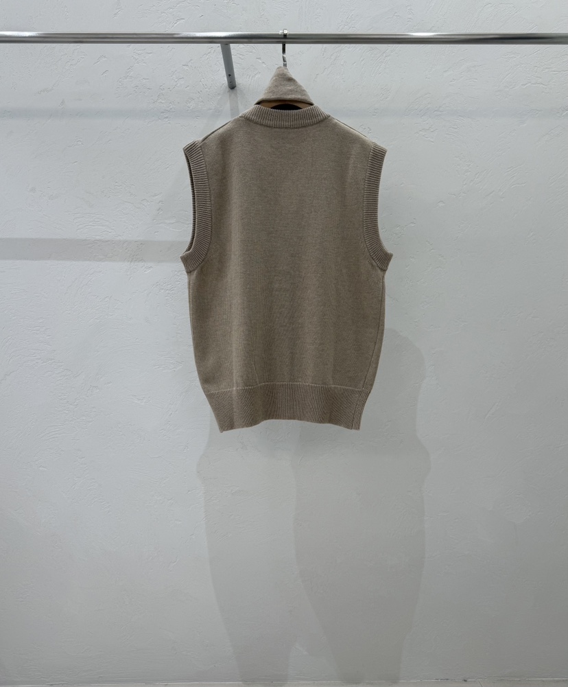 ABLERING東大門直郵女裝新品真品休閑時尚熱賣馬甲含圍巾ABLE STANDARD/ABLERING馬甲