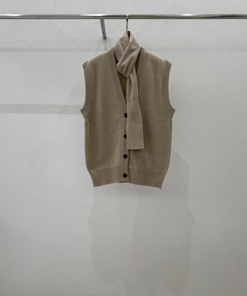 ABLERING東大門直郵女裝新品真品休閑時尚熱賣馬甲含圍巾ABLE STANDARD/ABLERING馬甲圖色1