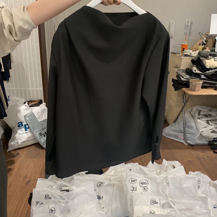 UNDERSTANDING韓國直郵女裝新款人氣襯衫蕾絲衫不對稱半領UNDERSTANDING襯衫/蕾絲衫圖色3