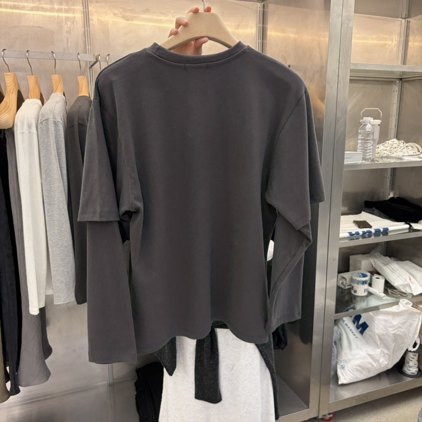 ESSENCE東大門代購女裝新品熱賣真品人氣長袖T恤假兩件保暖ESSENCE長袖T恤