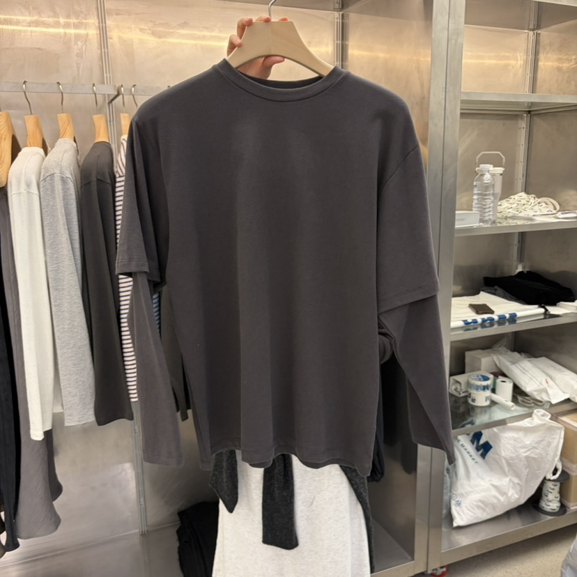 ESSENCE東大門代購女裝新品熱賣真品人氣長袖T恤假兩件保暖ESSENCE長袖T恤圖色2