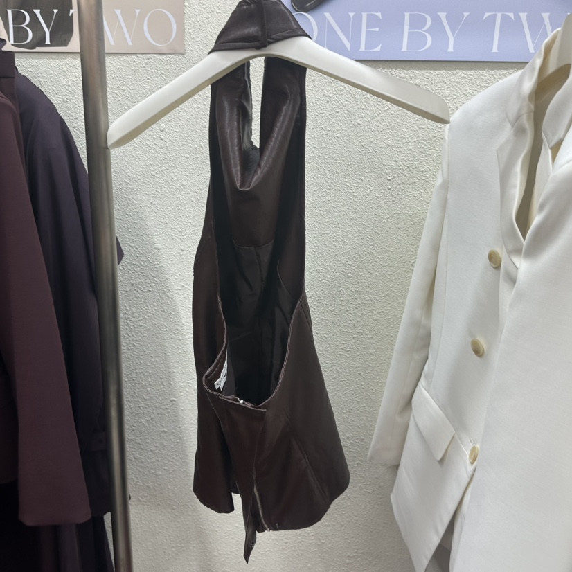 ONEBYTWO東大門代購女士新品推薦熱賣時尚真品吊帶背心皮革ONEBYTWO吊帶/背心