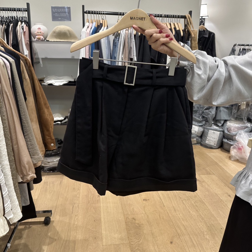 M.G.N東大門直郵女裝新品真品熱賣人氣休閑推薦短褲含腰帶MAGNET短褲圖色3