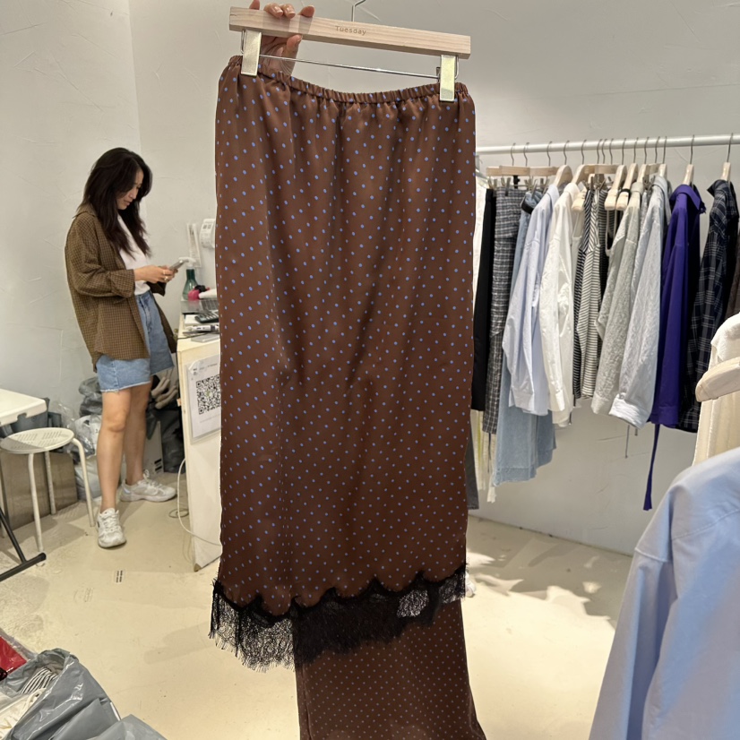 FLORAL東大門直郵女裝新品熱賣真品休閑人氣時尚推薦長裙FLORAL長裙圖色2