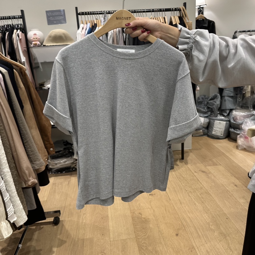 M.G.N東大門實拍女裝新品休閑熱賣人氣推薦真品時尚T恤MAGNETT恤圖色2