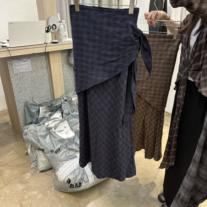 PLOVER東大門直郵女裝新款真品推薦人氣休閑長裙格子圍巾PLO_VER長裙圖色2