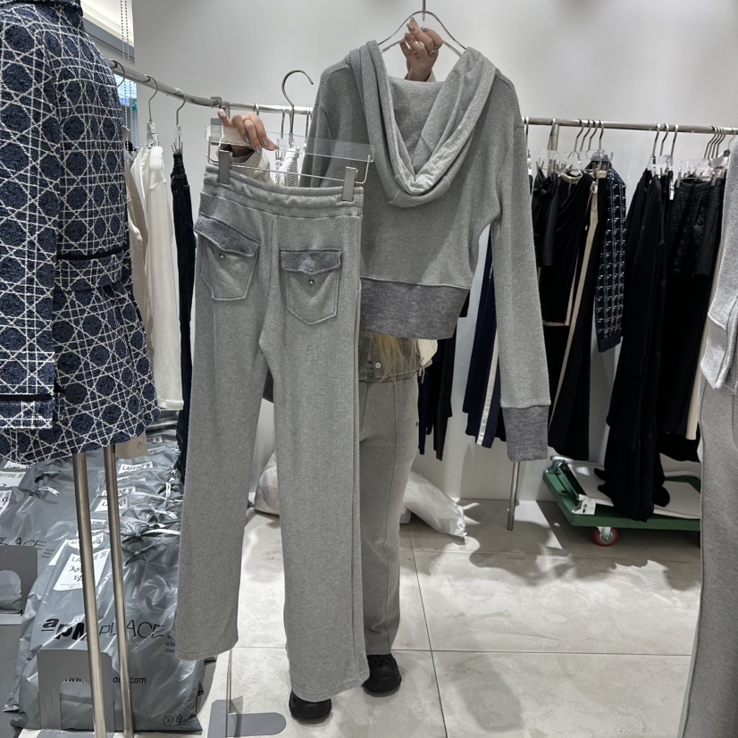 LAFFINE-P東大門直郵女士新品推薦熱賣時尚休閑套裝套裝LAFFINE-P套裝