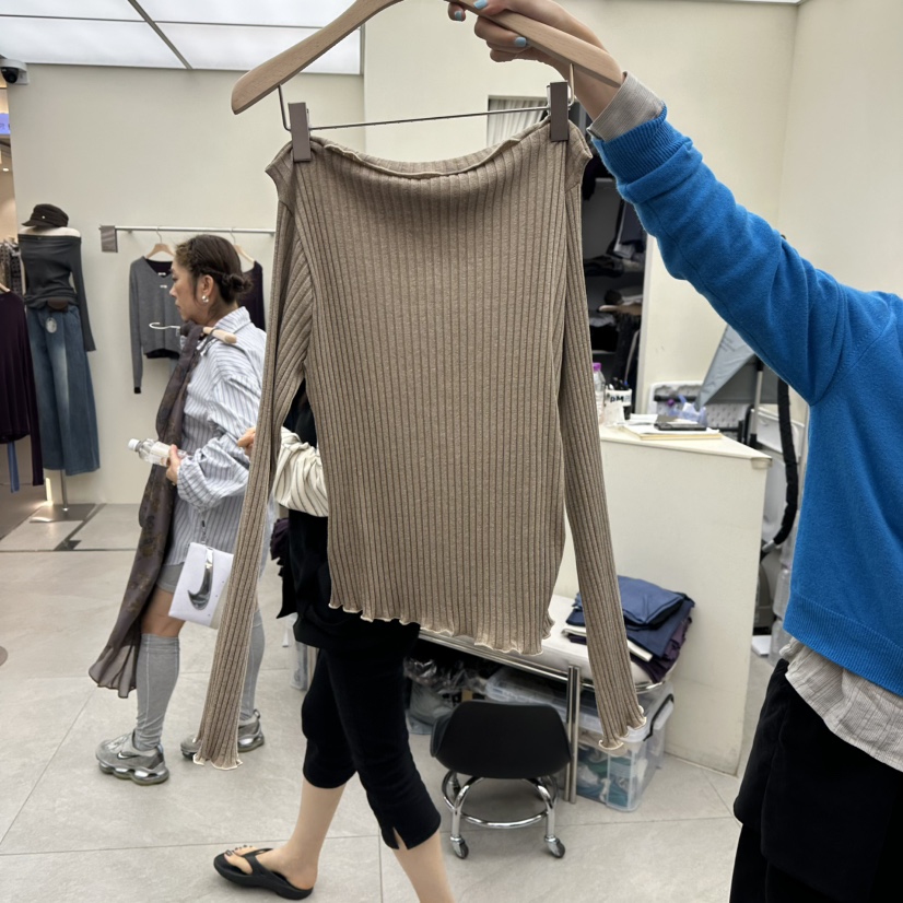 I MFACT東大門直郵女裝新款真品時尚長袖T恤染色露肩羅紋I MFACT長袖T恤圖色1