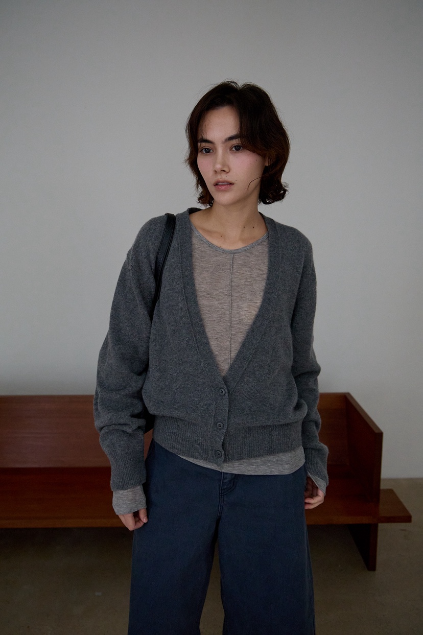 B_GARDER東大門代購女裝新品熱賣推薦人氣時尚真品長袖T恤B.GARDER長袖T恤