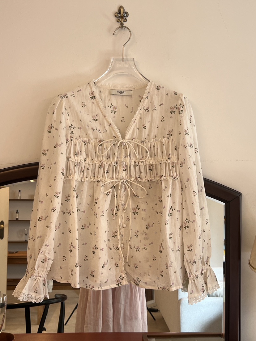 FABRIC東大門實拍女裝新品真品人氣休閑推薦襯衫蕾絲衫花朵FABRIC襯衫/蕾絲衫
