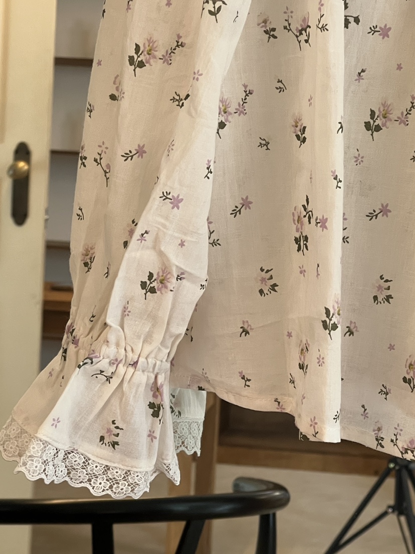 FABRIC東大門實拍女裝新品真品人氣休閑推薦襯衫蕾絲衫花朵FABRIC襯衫/蕾絲衫