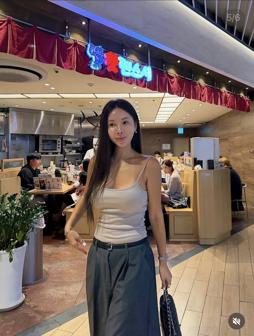 OKIE東大門實拍女裝新品職業時尚熱賣真品推薦吊帶背心束帶OKIE吊帶/背心