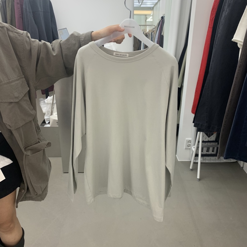 BRICKSADE東大門直郵女士新品人氣推薦時尚長袖T恤真絲插肩BRICKSADE長袖T恤圖色2