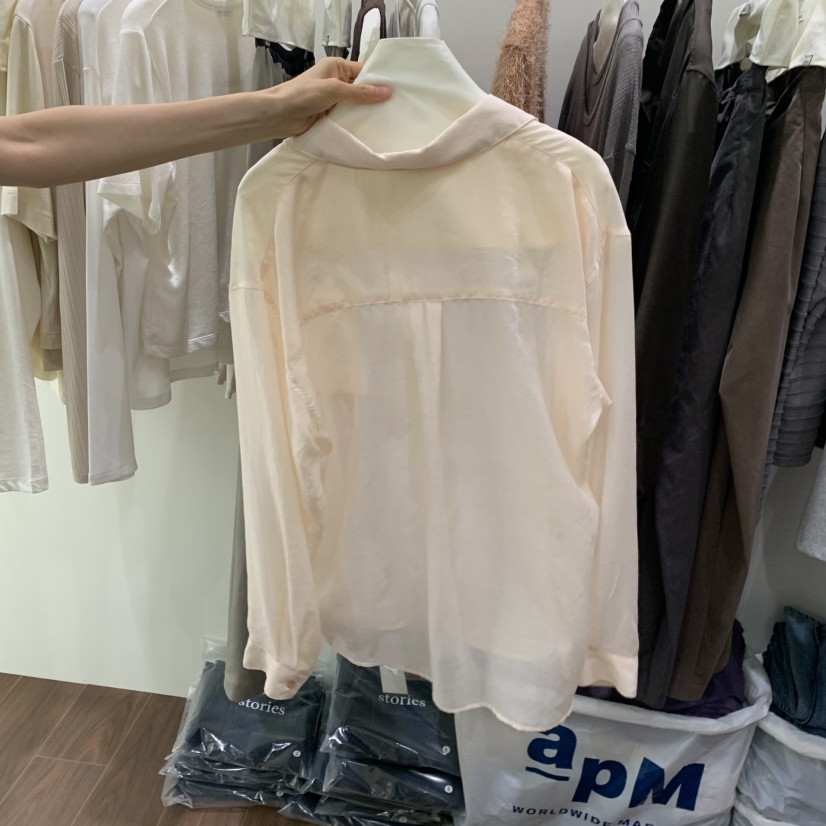 STORIES東大門實拍女裝新品時尚推薦熱賣真品人氣襯衫蕾絲衫STORIES襯衫/蕾絲衫
